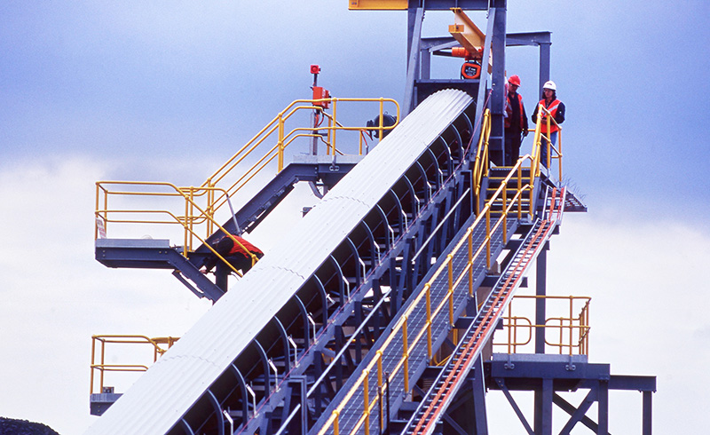 Covered conveyor system